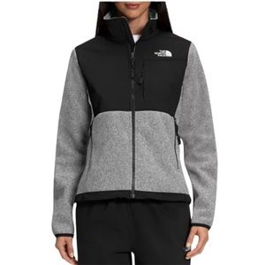 The North Face Women’s Denali Fleece Jacket.